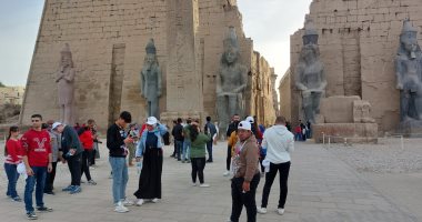 الأقصر تحتضن أبطال "قادرون باختلاف".. رحلة مبهجة بمعابد الكرنك وطريق الكباش.. "الطيران" تنظم رحلة لزيارة المعالم الأثرية.. ومركب فى النيل يزيد الفرحة.. والأطفال يشكرون الرئيس على الدعم: حققت حلمنا.. صور وفيديو