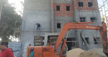 تعرف على مشروعات "حياة كريمة" الجارى تنفيذها بقرية الزرابى فى أسيوط.. صور