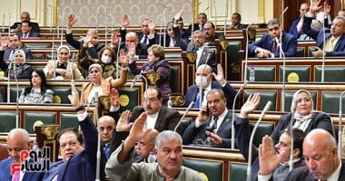 تعرف على فئات العاملين بالخارج الخاضعين لقانون التأمينات الاجتماعية والمعاشات