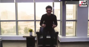 لقينا واحد تانى شبه ويجز وبيتحدى حد يقلده زيه.. طالب فى كلية هندسة (فيديو)