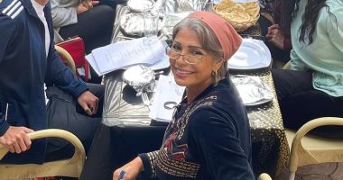 سوسن بدر تشارك صورا جديدا من كواليس تصوير جزء جديد من "أبو العروسة"