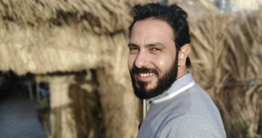 بائعُ المَوْز.. قصيدة لـ يونان سعد