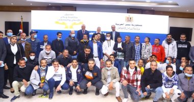 وزيرة التضامن الاجتماعى تكرم المتعافين من الإدمان بالمناطق المطورة "بديلة العشوائيات".. و130 ألف زيارة منزلية لتوعية الأسر بأضرار المخدرات.. وعلاج 6 آلاف مريض إدمان مجانا تنفيذا لتوجيهات الرئيس السيسي.. صور