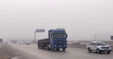أستاذ أمراض عيون يقدم نصائح فى حال الاضطرار للقيادة فى الشبورة المائية 