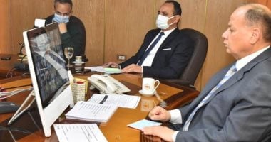 محافظ أسيوط يطمئن رئيس الوزراء على الوضع الصحى ..اعرف التفاصيل