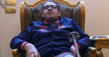 إيهاب وقف قدام الإعاقة بالشغل.. عملية سهلة هتوقفه على رجله تانى بس ماعهوش تمنها