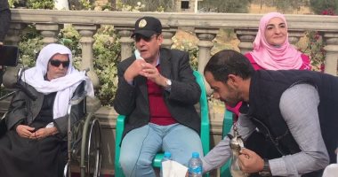 أقدم معلم بشمال سيناء يستقبل محافظ شمال سيناء خلال زيارته قرية الظهير بقصيدة شعر