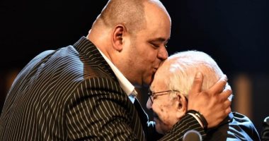 محمد ممدوح: "إن أستاذ رشوان توفيق يسلمنى جائزة المهرجان ده كان جائزة تانية ليا"