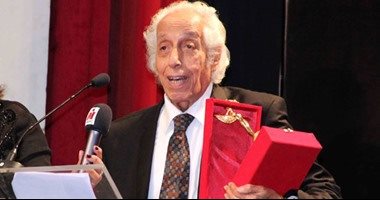 أحمد عزمى يعلن وفاة عمه المخرج محمد نبيه