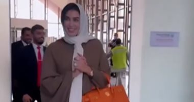 ياسمين صبري بالعباءة والحجاب لحضور ختام مهرجان البحر الأحمر..صور 