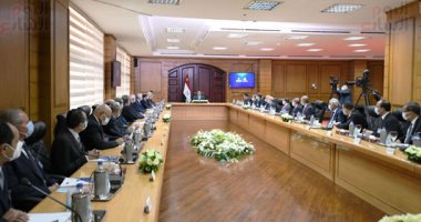 الرئيس السيسى يشارك فى إفطار جماعى مع طلاب وهيئة التدريس بجامعة كفر الشيخ