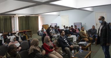 وفد من كلية الحاسبات الأقصر يزورون مصنع ورق قوص لمعرفة منظومة العمل داخله