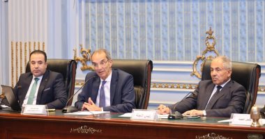 وزير الاتصالات: إطلاق 100 خدمة حكومية على منصة مصر الرقمية.. تدريب 200 ألف متدرب بميزانية 1.1 مليار جنيه.. وارتفاع متوسط سرعة الإنترنت الثابت بمصر من 6.5 ميجابت/ ثانية فى يناير 2019 إلى 45.8 ميجابت/ث فى أكتوبر