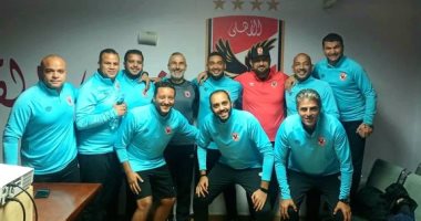 يانكون يتواجد بتدريبات حراس قطاع ناشئي الأهلي ويحاضر المدربين