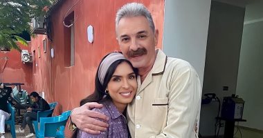 تفاصيل شخصية دينا فى مسلسل "نقل عام" مع محمود حميدة (صور)
