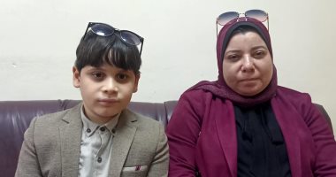 "محمد خيرى" طفل كفيف حافظا لكتاب الله يؤلف الشعر ويتميز بصوت ذهبى.. لايف