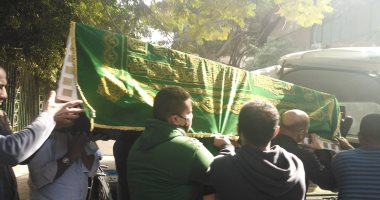 تشييع جثمان المخرج محمد نبيه من العجوزة بحضور أحمد عزمى