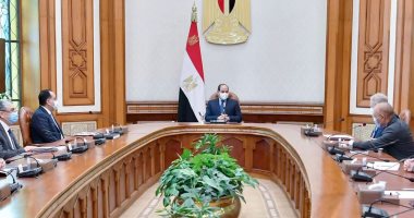 الرئيس السيسى يبحث فرص التعاون مع رئيس "سكاتك" النرويجية لتوطين تكنولوجيا تحلية المياه.. ويؤكد اهتمام مصر بالتعاون مع النرويج لخبرتها العريضة فى الطاقة الجديدة.. ورئيس الشركة يشيد بسمعة مصر فى الحفاظ على البيئة