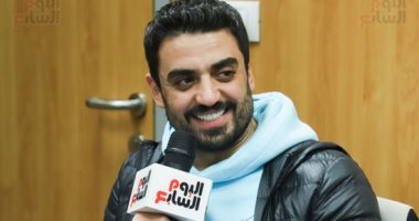 أول ظهور لـ إسلام جمال وزوجته برفقة أحمد السقا