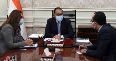 رئيس الوزراء يتابع مع محافظ دمياط عددا من ملفات العمل المهمة