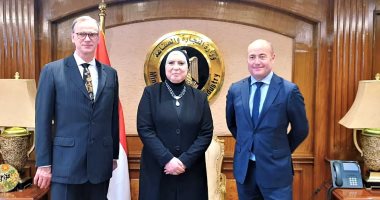 وزيرة التجارة: حريصون على تطوير منظومة المعارض لوضع مصر على الخريطة العالمية