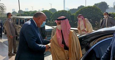 وزير الخارجية يستقبل نظيره السعودى فى الوزارة ومؤتمر صحفى بعد قليل 