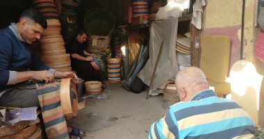 أقدم ورشة لتصنيع المناخل والمقاطف منذ الأربعينيات فى رحاب مسجد سيدى أحمد البدوى بطنطا