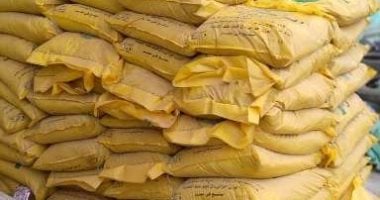 ضبط 4 أطنان أعلاف فاسدة وغلق مخبزين خلال حملة رقابية بالبحيرة