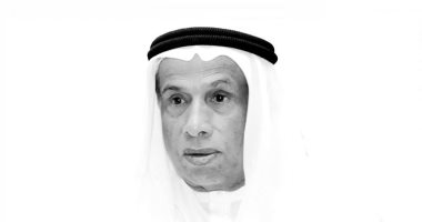  ماجد الفطيم فى ذمة الله.. وفاة أحد أهم رواد الأعمال المعاصرين لنهضة الإمارات.. نشأ فى عائلة تجارية عملت بتجارة الأخشاب واللؤلؤ.. "فوربس" صنفته ضمن قائمة الأثرياء العرب لعام 2021..بن راشد: فقدنا أحد أهم تجار دبي