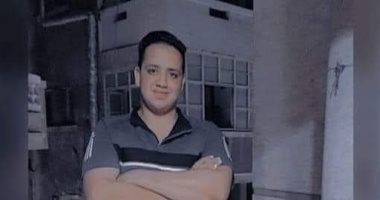 تشييع جنازة طالب لقي مصرعه على يد زميله بمركز دروس خصوصية فى الشرقية.. فيديو