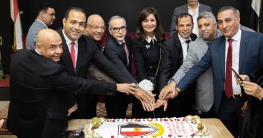 وزيرة الهجرة تلتقى الجالية المصرية بدبى وتؤكد: يجب تربية أولادنا على حب الوطن