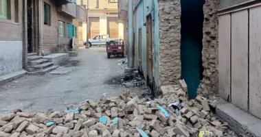انهيار جزئى بمنزلين بدون وقوع إصابات فى مدينة قنا