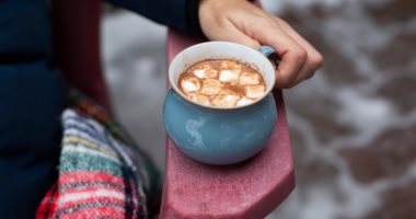 مشروب الشيكولاتة الساخن والمكسرات أهم أطعمة تحمى قلبك وتقلل مضاعفات كورونا