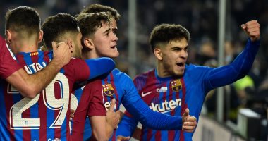 برشلونة يخطف فوزا مثيرا من إلتشى فى الدوري الإسباني.. فيديو