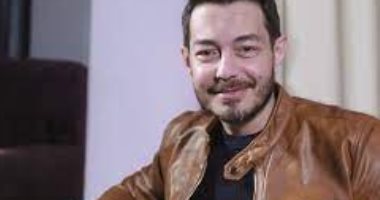 أحمد زاهر يستأنف تصوير مشاهد مسلسله الجديد " سوشيال "