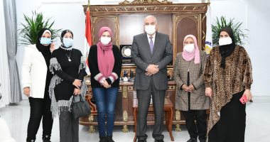 محافظ قنا يستقبل أعضاء مجلس أمناء أنشطة نادى الفتيات .. تعرف على التفاصيل