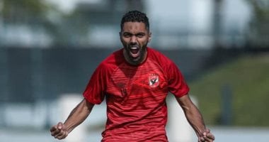 الأهلي يبدأ رحلة فحص عقود 8 لاعبين بعد حسم ملف على معلول