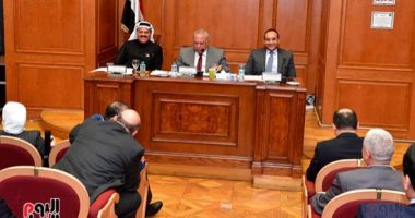  "إسكان ونقل الشيوخ" تناقش اقتراح برغبة لإنشاء محور عرضى بمحافظ قنا  