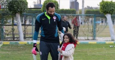 تمارا جنش تؤازر والدها في مران فيوتشر .. صور