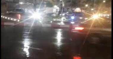 بث مباشر.. سقوط أمطار غزيرة على محافظة البحيرة.. وإيقاف كافة المعديات النهرية