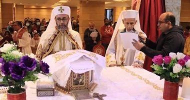 تدشين كنيسة السيدة العذراء مريم للأقباط الكاثوليك بمدينة العاشر.. صور