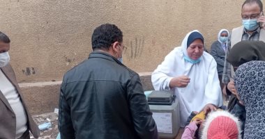 تطعيم شلل الأطفال.. بدء استهداف 252 ألف طفل ضمن الحملة القومية بأسوان.. صور