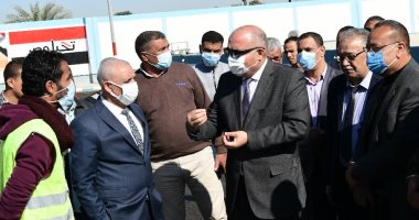 محافظ قنا يتفقد محطتىّ مياه الشرب بفرشوط ودشنا.. صور