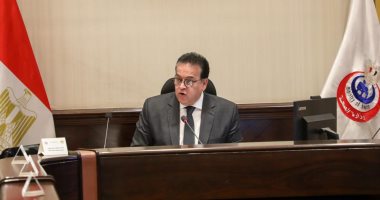 خالد عبدالغفار يجتمع برئيس هيئة المستشفيات والمعاهد لتأمين خدمات المواطنين
