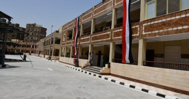 إنجازات الدولة بالصعيد.. افتتاح أول مجمع مواقف سيارات نموذجى بالفيوم.. يعمل بأحدث التقنيات الإلكترونيةوتكلفته 30 مليون جنيه.. المحافظ: إدارة الموقف إلكترونيا يحقق الغرض من التطوير ويعود بأكبر فائدة للمواطن