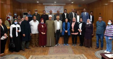 سكرتير مساعد الأقصر تشارك بختام حملة الـ16 يوماً لمناهضة العنف ضد المرأة.. صور