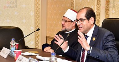 اللجنة الدينية بمجلس الشيوخ تقترح إعداد تفسير جامع للقرآن بأسلوب عصرى.. صور