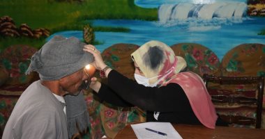 الكشف على 502 حالة فى قافلة طبية لـ"حياة كريمة" بقنا