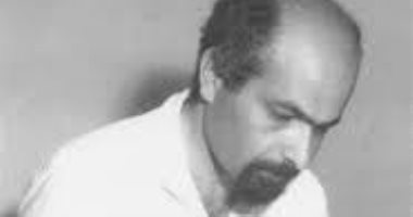 الإبداع الأول.. توفيق صايغ يصدر "ثلاثون قصيدة" عام 1954