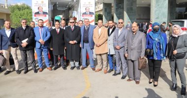 وزيرا العمل بمصر وليبيا يبحثان توفير مدربين لنموذج وحدة تدريب متنقلة بليبيا